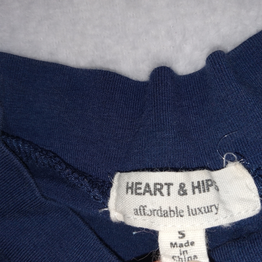 5 for $10 Heart & Hips Navy Faux Wrap Mock Neck Rouched Side Bodycon Dress small - Picture 5 of 7